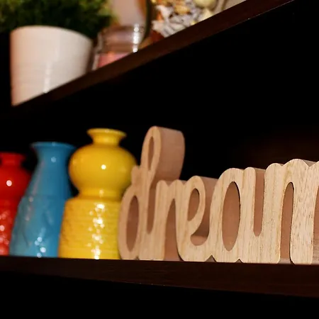 公寓 Collosal 布加勒斯特